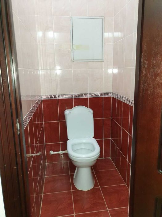 Продается двух-комнатная с ремонтом на первом этаже