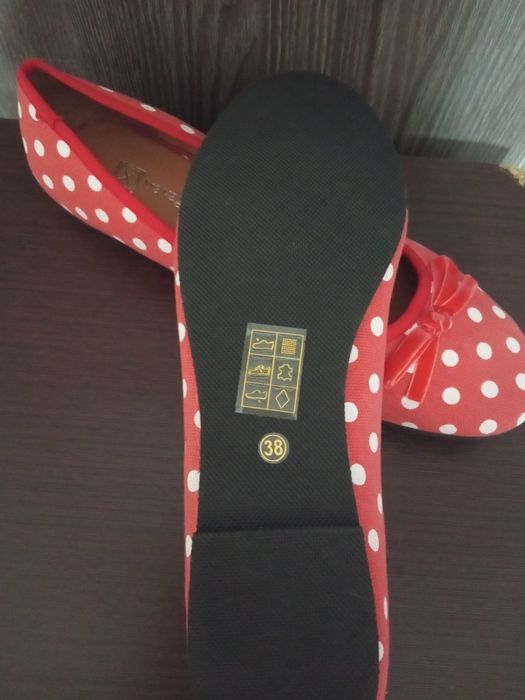 Туфли женские лёгкие.