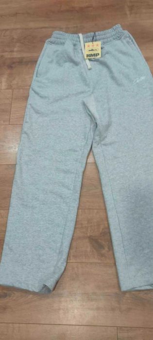 Комплект сиви долнище и блуза HMP