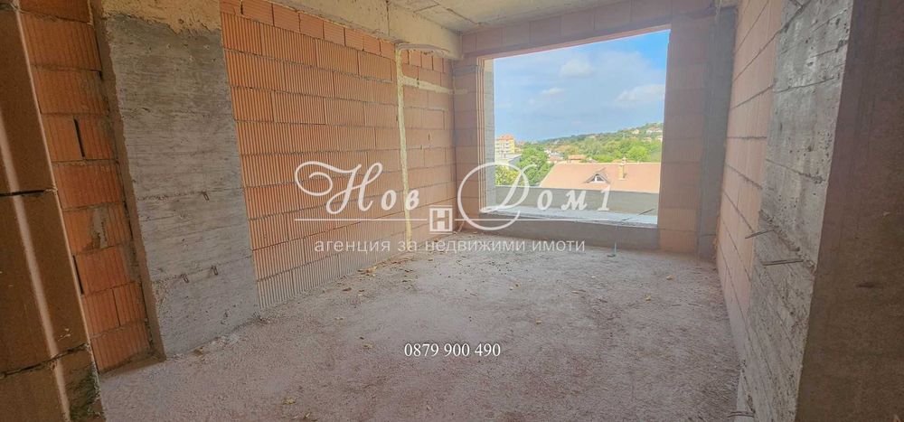 Тристаен апартамент / Ново строителство / Опция до ключ и обзавеждане.