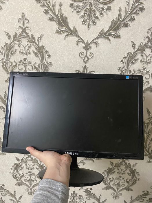HDD - 2 TB и Монитор