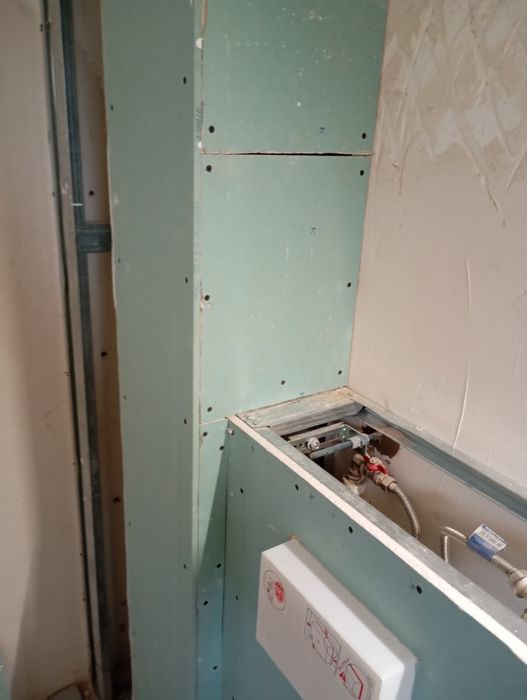 Renovări apartamente, case amenajări interioare și exterioare