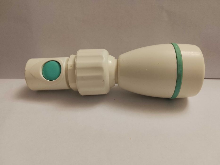 Специален душ.Аериран.Икономисва около 30% ВОДА.Универсална резба.