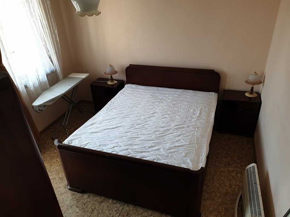 Дава се под наем Тристаен апартамент в Бургас, Възраждане - 100 кв.м за 255 € - Снимка #2