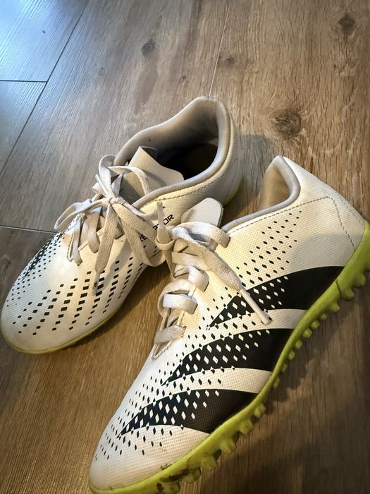 Ghete adidas din piele