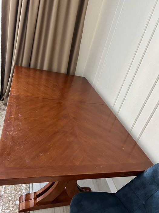 Продаю стол 3м длинная