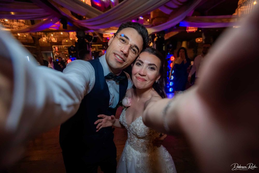 Fotograf Cameraman Evenimente Nunta Botez Cununie Foto Video