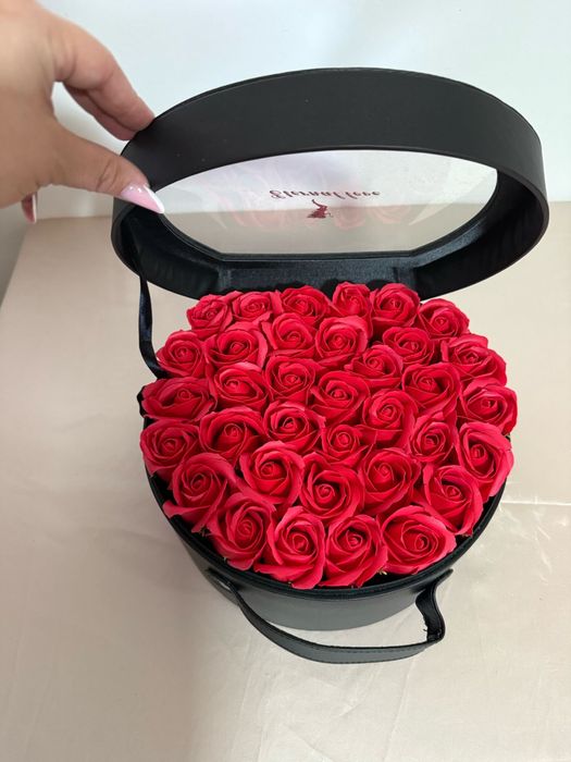 Buchete cu flori din sapun si surprizele salajenilor