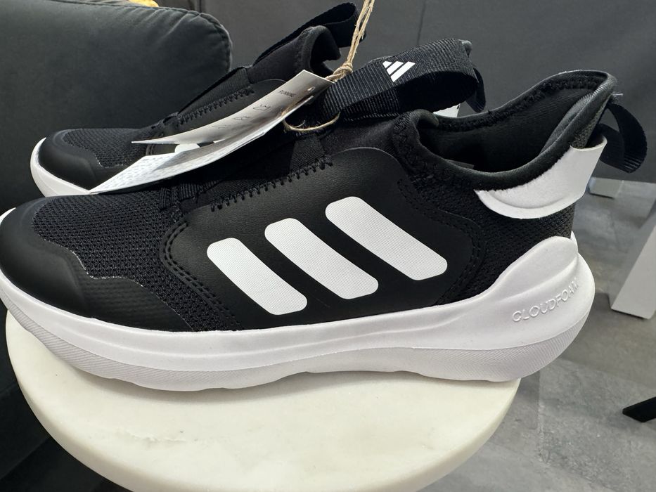 Маратонки Adidas