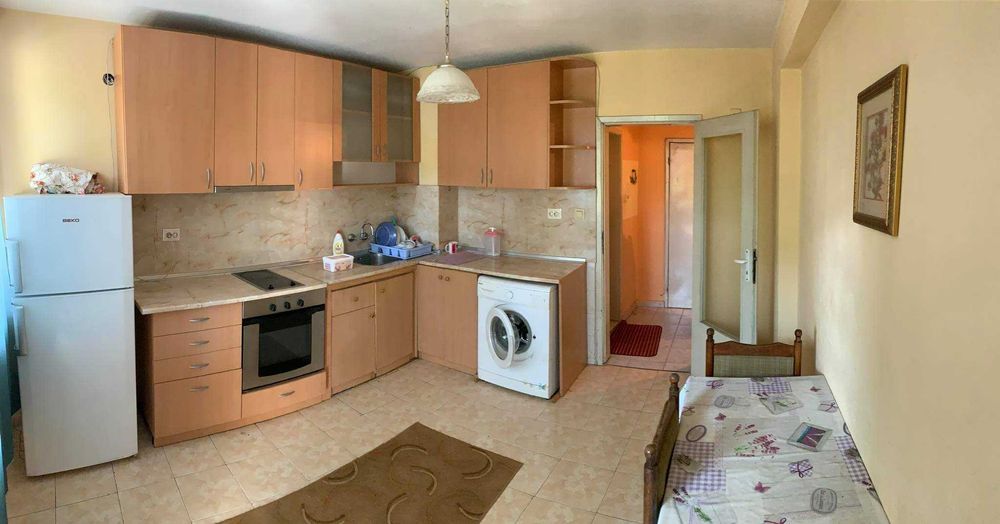 Дава се под наем Двустаен апартамент в Бургас, Възраждане - 85 кв.м за 178.5 € - Снимка #3