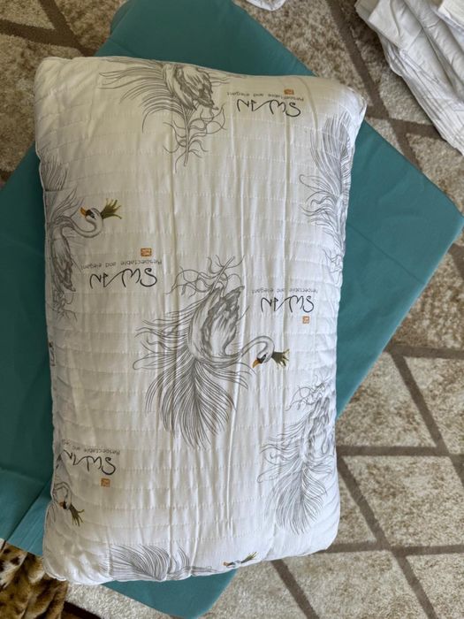 Банные полотенца, для ног, плед, подушки, халат