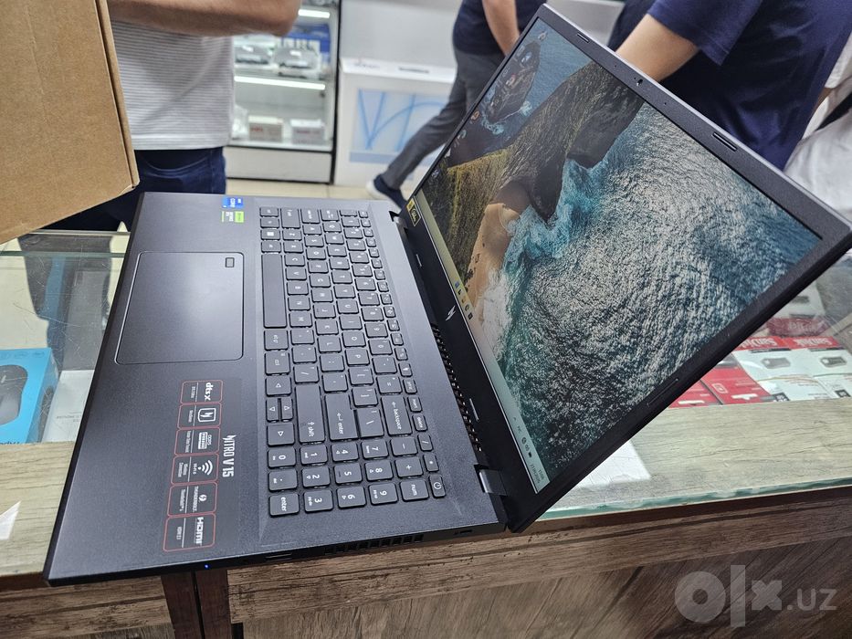 Acer Nitro V15 Core i7-13 + RTX 3050 6GB