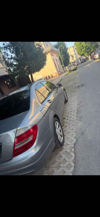 MERCEDES-BENZ C-Class 2011 — imagine 4