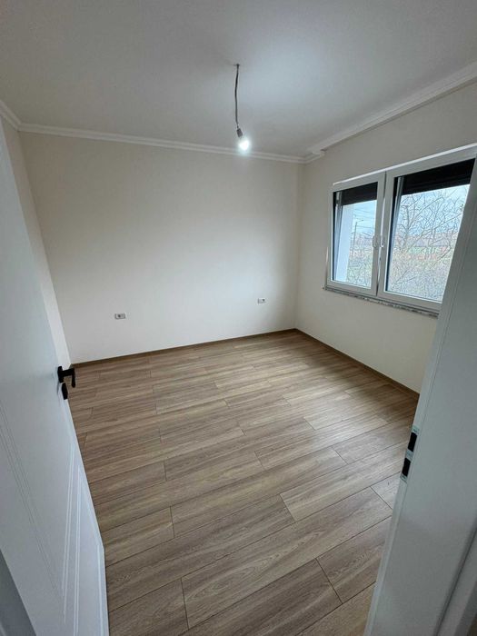 Apartament cu 3 camere
