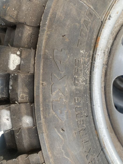 Cauciucuri offroad, de teren, de noroi