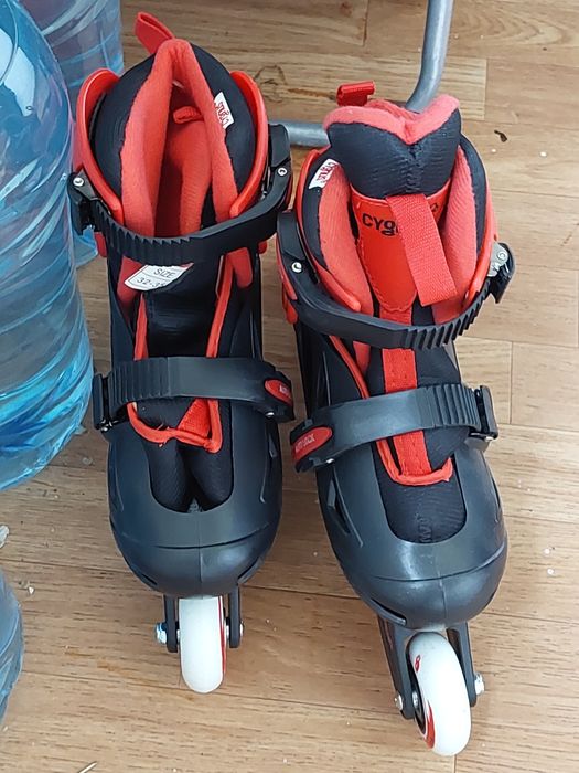 Vând role noi copil, 4- 10 ani