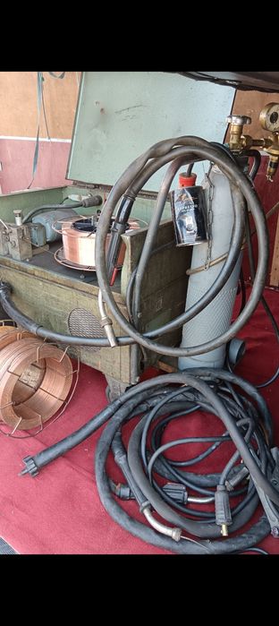 Vând aparat de sudura profesional