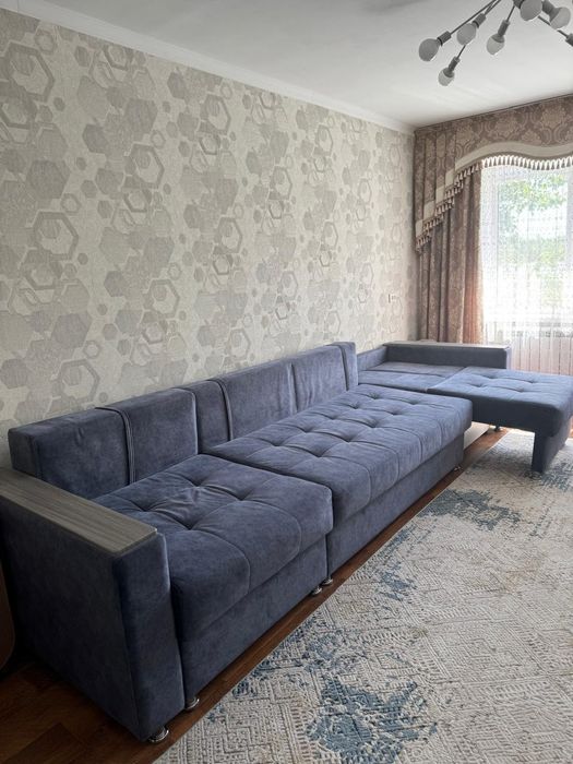 Срочно продам диван