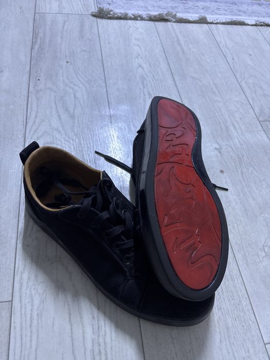 Продается Louboutin