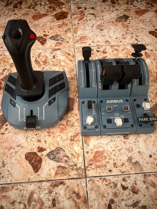 Thrustmaster TCA Airbus Officer Pack + Suporturi Birou Bullfrog