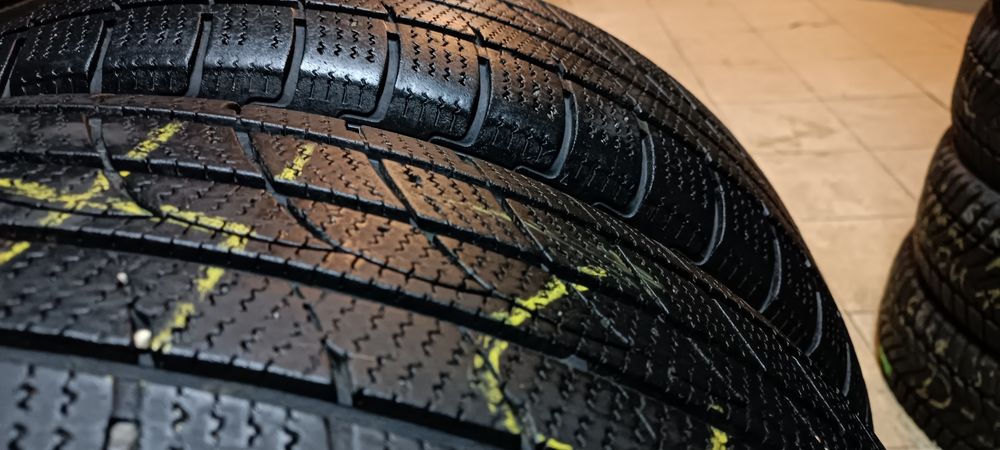 245/65/17 пара шин ,б/у из Германии