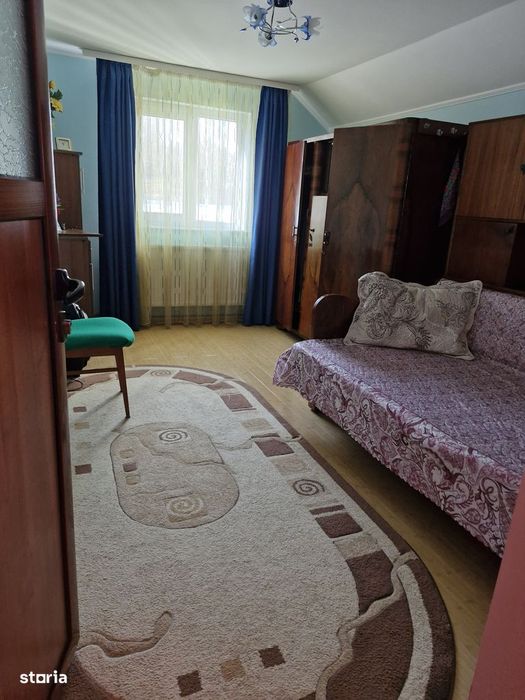 Casa P+M , Gavana vizavi de Q-uri