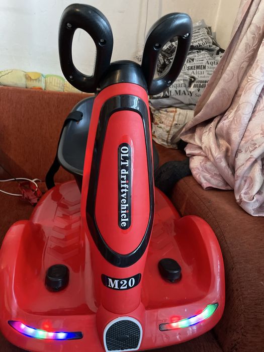 Продам детский электроскутер