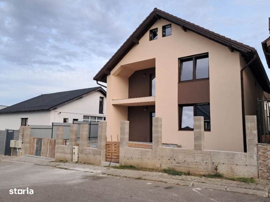 Casa noua in Sura Mica