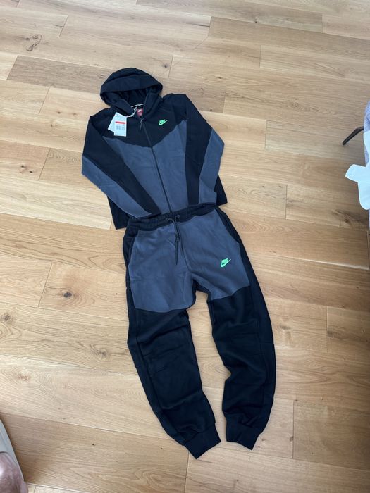 Nike tech fleece
