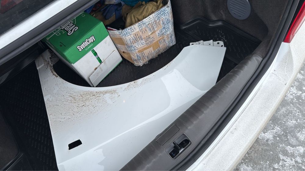 Левое крыло от кобальт (новое)