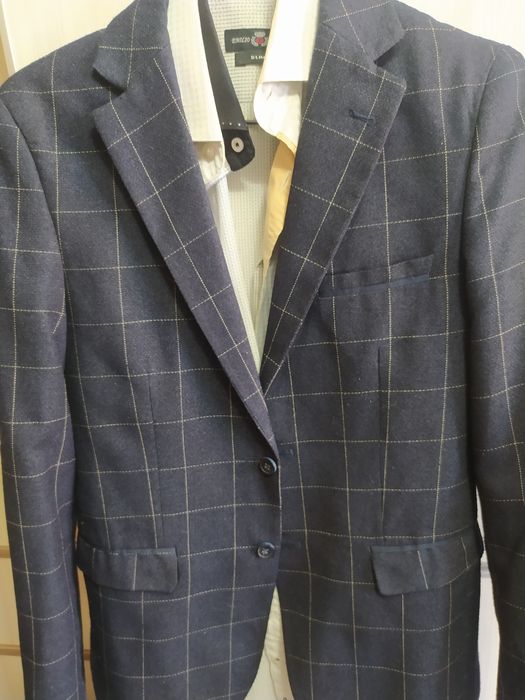 Пиджак, рубашки 44-46 р