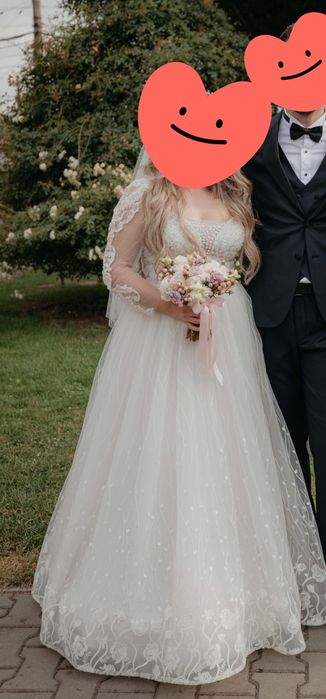 Rochie mireasa deosebita marime L
