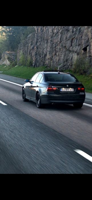 Vând BMW SERIA 3 E90