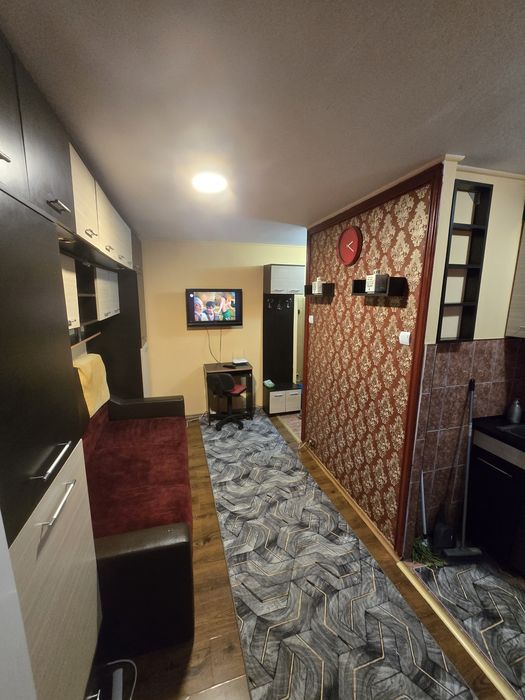 Garsoniera de inchiriat B dul Primaverii