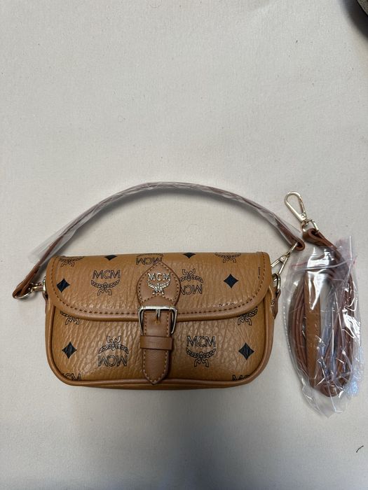 чанта- чисто нова