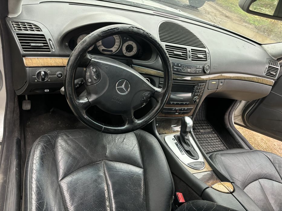 Mercedes E 270 2003 г.