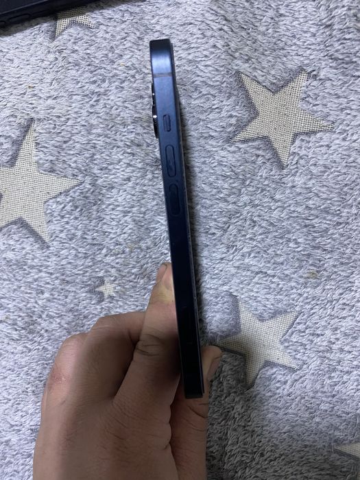 Продам айфон 14 128г