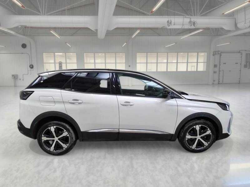 Dezmembrez peugeot 3008 2022 1.5 diesel