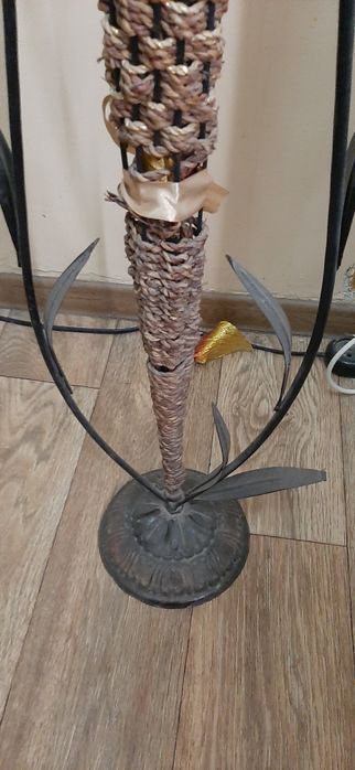 Винтажная,кованная-плетённая ваза.