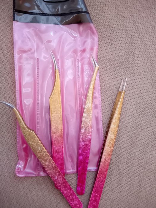 Комплект Мигли автоматични,косъм по косъм ,пинцети и др.