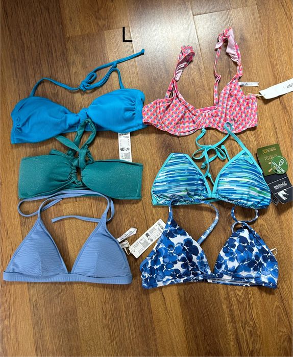 Sutiene si slipi de baie bikini