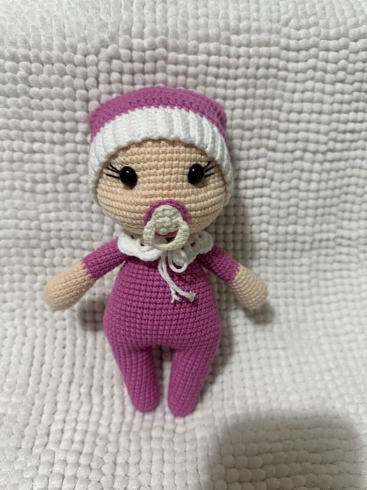 Плетена кукла бебе от памучна прежда