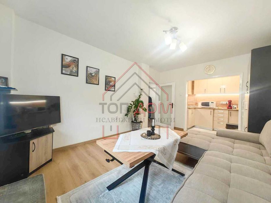 Дава се под наем Двустаен апартамент в Варна, Гръцка махала - 65 кв.м за 612 € - Снимка #3