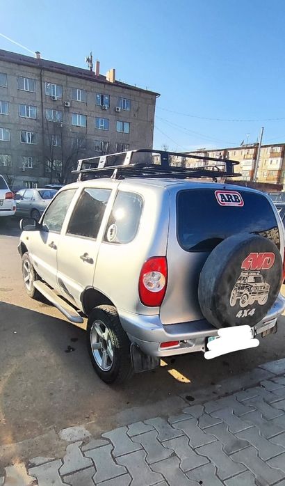 Продам машину Chevrolet niva