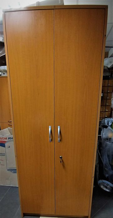 Офис шкафове - Двукрили гардероби за документи с рафтове  6 бр. череша