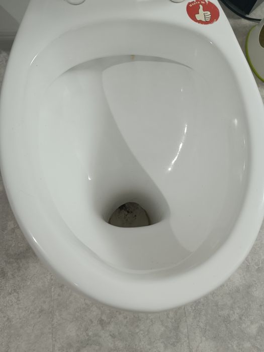 Продам унитаз в хорошем состоянии