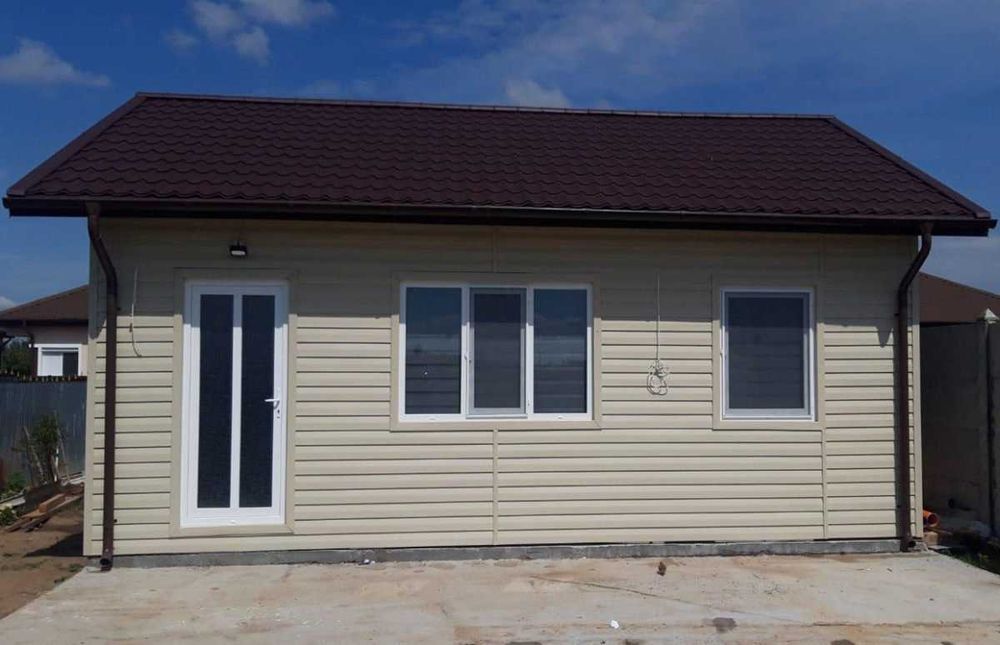 Casa Modulara, Garaje Auto si Containere din structura metalica si panou sandwich termoizolant