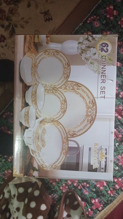 Komplet nabor iltalyansikiy