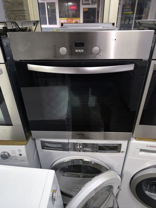 Фурна Miele H4114B - 10 функци с вентилатор