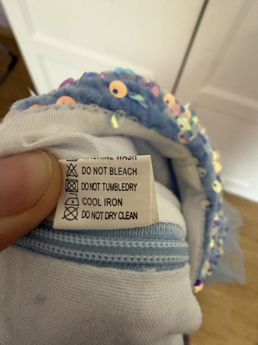 Платье на девочку нарядное